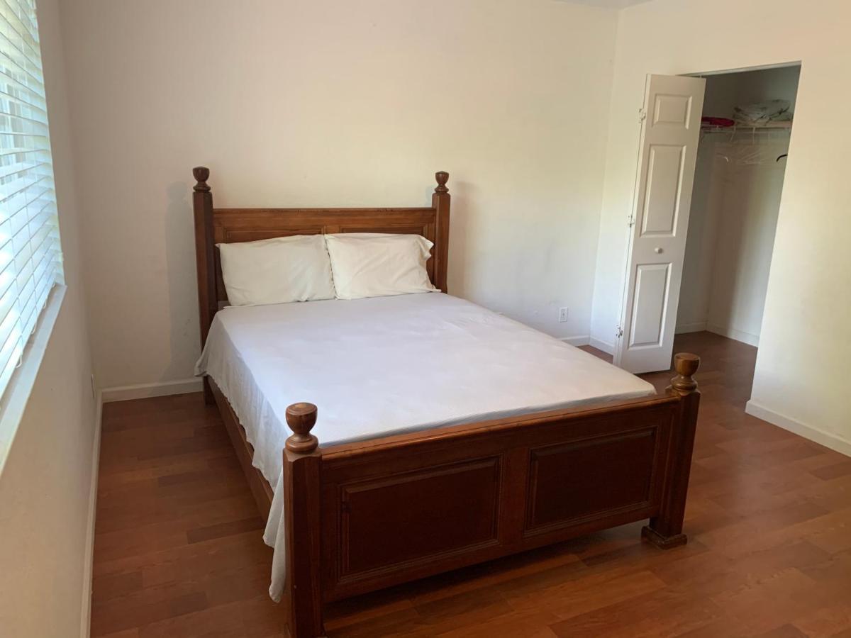פורט לודרדייל Bedroom Suite In Lauderdale Lakes Townhome מראה חיצוני תמונה